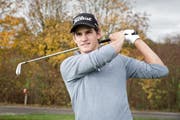 Zeno Felder am letzten Donnerstag auf dem Golfplatz Holzhäusern. (Bild Manuela Jans-Koch)