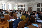 Blick in den Kantonsratssaal im Rathaus in Sarnen. Für die Arbeit hier solls mehr Geld geben. (Bild: Archiv / Neue OZ)