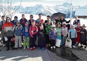 Gruppenfoto der Teilnehmer am Skirennen des Kinderskiklubs Alpenrose. (Bild: PD (Bürglen, 19. Februar 2017))