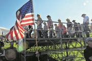 Line-Dance ist auch heuer wieder Trumpf am Klewenalp-Open-Air. (Bild: Adrian Venetz (Klewenalp, 16. Juli 2016))