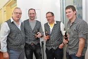 Das OK mit Heinz Gerig, Robi Arnold, Klaus Infanger und Michi Infanger (von links) freut sich über die gelungene Chäppäli-Chilbi. (Bild: Martin Walker (Flüelen, 13. und 14. Januar 2018))