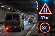 Zweite Röhre oder nicht? Die Zukunft am Gotthard wird nach wie vor kontrovers diskutiert. (Bild: Keystone/Gaetan Bally)