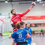 Gianluca Lima (am Ball) steht den Stansern nicht mehr zur Verfügung. (Bild: Roger Grütter (25. Februar 2017))