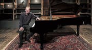 Pianist Adrian Oetiker gastierte am Freitag im Chäslager. (Bild: Markus Frömml)