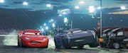 Held Lightning McQueen (links) und Jackson Storm liefern sich ein heisses Rennen. (Bild: Disney)