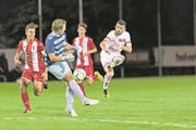Matchwinner: Der Schötzer Labinot Aziri (rechts) zeichnet sich als Doppeltorschütze aus. (Bild: Roger Grütter (Hergiswil, 15. September 2017))