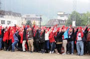 880 Singapurer hatten im Kurpark Spass beim Posieren für ein Gruppenfoto. (Bild: Philipp Unterschütz / Neue OZ)
