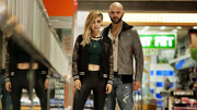 Der Mafioso (Alessandro Borghi) aus Ostia mit seiner Freundin. (Bild: hollywoodreporter.com)