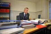 Obergerichtspräsident Albert Müller in seinem Büro. (Bild: Corinne Glanzmann / Neue NZ)