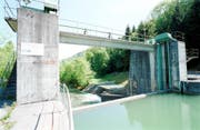 KRAFTWERK SARNERAA AG: STAUWEHR WICHELSEE 10.MAI 2000 (NEUE OZ/JOSEF REINHARD) (Bild: Josef Reinhard)