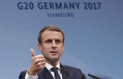 Emmanuel Macron spricht während dem G20-Gipfel in Hamburg. (Bild: EPA/Ian Langsdon)