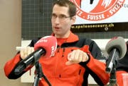 Stefan Nussbaumer beschreibt den Rückweg. (Bild: Geri Holdener, Bote der Urschweiz)