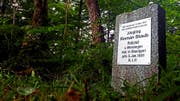 Das Verbrechen liegt lange zurück. Und trotz der Abgelegenheit des Tatortes scheint man das Gedenken an den Menzinger Kantonspolizisten aufrechtzuerhalten. (Bild: Adreas Faessler / Neue ZZ)