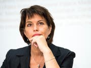 Bundespräsidentin Doris Leuthard hat sich erstmals konkreter zu ihrem Rücktrittszeitpunkt als Bundesrätin geäussert: Spätestens 2019 soll Schluss sein, sagte sie in einem Interview mit dem Westschweizer Fernsehsender RTS (Archivbild) (Bild: KEYSTONE/ANTHONY ANEX)
