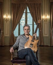 Richard Koechli: «Als Sänger entblösst man sich viel mehr als mit der Gitarre.» (Bild: Pius Amrein (Schweizerhof Luzern, 6. März 2018))