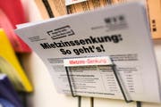 Viele Mieter haben eine Senkung zu Gute. (Bild: Keystone / Christian Beutler)