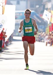 Freut sich auf den Heimcross: Simon Schüpbach (19), hier beim Sieg am Willisauer Lauf. Bild: Philipp Schmidli (Willisau, 24. September 2016)