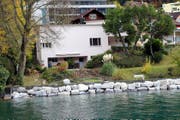 Blick vom See auf das Danioth-Haus. (Bild: Bruno Arnold)