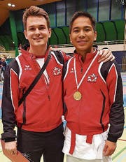 U18-Junior Ivan Fajardo (rechts) mit seinem Coach Yannik Faes. (Bild: PD (Sursee, 11. März 2018))