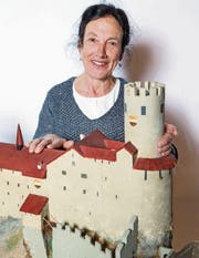 Marie-Therese Zgraggen ist fasziniert vom Mittelalter.Bild: Gian Vaitl (Oensingen, 4. März 2017)