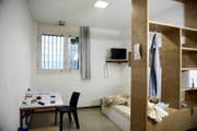 Das Gefängnis in Stans ist in die Jahre gekommen. Die Regierung fasst seit einiger Zeit eine Sanierung ins Auge. (Bild Corinne Glanzmann)