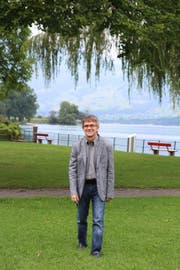 Willi Studach unterwegs am Sarnersee in Sachseln. (Bild Marion Wannemacher)