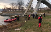 Die Brücke war am Samstag eingestürzt. (Bild: Twitter/Filip Horky)