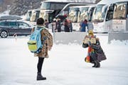 Egal, wo sich Touristen im Dorf Engelberg aufhalten – ihre Fotos können sie gratis übers Internet teilen.Archivbild: Pius Amrein