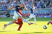 Ein Assist und ein Tor: FCL-Stürmer Marco Schneuwly trumpft in der Schlussphase gegen Sion ganz gross auf. (Bild: Philipp Schmidli)
