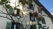 Ort der schrecklichen Tat. Das Wohnhaus inmitten von Kriens. (Bild Lena Berger (22. August, Kriens))