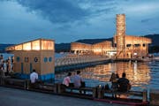 Ob der «Pavillon of Reflections», der derzeit an der Manifesta 11 in Zürich zu sehen ist, nach Pfäffikon kommt, ist nicht definitiv. (Bild: Keystone/Ennio Leanza)