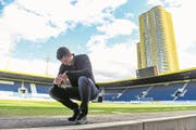 Sein Vater war Basketball-Profi, er spielt seine Grösse im Fussball aus: Lazar Cirkovic. (Bild: Dominik Wunderli (Luzern, 5. April 2018))