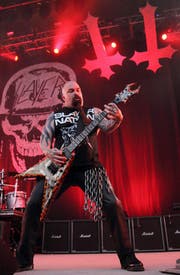 Gitarrist Kerry King von der Band Slayer, hier bei einem Auftritt in Ohio. (Bild: EPA / Steve C. Mitchell)