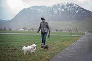 Der Sturm sorgte für wehende Haare und peitschendes Wasser. (Bild: Corinne Glanzmann (Neue NZ) (Neue Nidwaldner Zeitung))