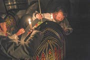 Echte Kerzen sorgen für stimmungsvolles Licht. (Bild: Dominik Wunderli (Küssnacht, 5. Dezember 2017))