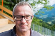«Es ist gerade auf dem Brünig speziell, wie hautnah die Zuschauer am Geschehen sind», sagt Peter Baer, TV-Produktionsleiter (Bild: Roger Gruetter / Neue OZ)