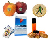 Gesund, süss, praktisch, unterhaltend, informativ: Die Giveaways der Nidwaldner Parteien im Regierungsrats-Wahlkampf 2014. (Bild: Corinne Glanzmann)