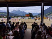 Der Anlass zieht viele Zuschauer an. (Bild: Geri Holdener, Bote der Urschweiz)