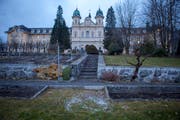 Der Velofahrer muss in diesem Bereich talwärts unterwegs gewesen sein. (Bild: Geri Holdener, Bote der Urschweiz)