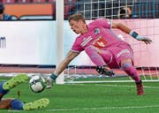 Starke Reflexe: Jonas Omlin, derzeit konstantester FCL-Akteur. (Bild: Martin Meienberger/Freshfocus (Zürich, 15. Oktober 2017))