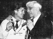 10. Juni 1989: Der Präsident feiert mit Trainer Friedel Rausch die Meisterschaft . Es gab Freudentränen, und Romano Simioni rauchte die erste Zigarre seines Lebens. Sie bekam ihm gar nicht gut. (Bild: Archiv LZ)
