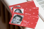 Der SwissPass ist seit August 2015 im Einsatz. (Bild: Keystone)
