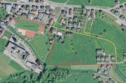 Die Variante Sportplatz (gelb) soll nach Einsprachen und politischen Vorstössen fallen gelassen werden. Stattdessen hat der Kanton nun die Variante Winkelriedhaus (rot) ausgearbeitet. Das Haus in der roten Linienführung steht seit geraumer Zeit nicht mehr. (Bild: Kanton Nidwalden/PD)