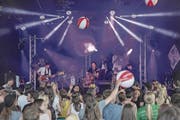 Die Band HebDiDe bei ihrem Auftritt am letztjährigen Lakeside Festival. (Bild: André A. Niederberger (Hergiswil, 10. Juli 2016))