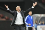 GC-Interimstrainer Carlos Bernegger ist mit seinem Team trotz Siegen über YB und St. Gallen weiter fokussiert auf den Abstiegskampf. (Bild: Andy Mueller/Freshfocus (Zürich, 8. April 2017))