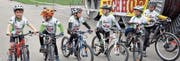 Die Kinder der IG Radsport Uri sind eine Bereicherung der Abendrennen im Plattischachen. (Bild: Josef Mulle (Amsteg, April 2016))