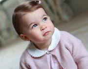 Die Prinzessin Charlotte, fotografiert von ihrer Mutter Kate. (Bild: Kate, the Duchess of Cambridge/Kensington Palace via AP)