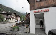 Die Raiffeisenbank Schächental – hier der Hauptsitz in Bürglen – will weiterhin eigene Wege gehen. (Bild: Urs Hanhart (27. September 2016))