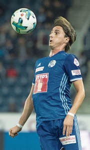 «Das war keine gute Aktion», sagt Hekuran Kryeziu über sein Foul an Basel-Verteidiger Raoul Petretta. (Bild: Urs Flüeler (Luzern, 23. September 2017))