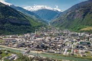 Lonzas Industriezone in Visp. Das Unternehmen konnte in den vergangenen Jahren grosse Erfolge verbuchen. (Bild: Olivier Maire/Keystone (Visp, 15. Mai 2016))